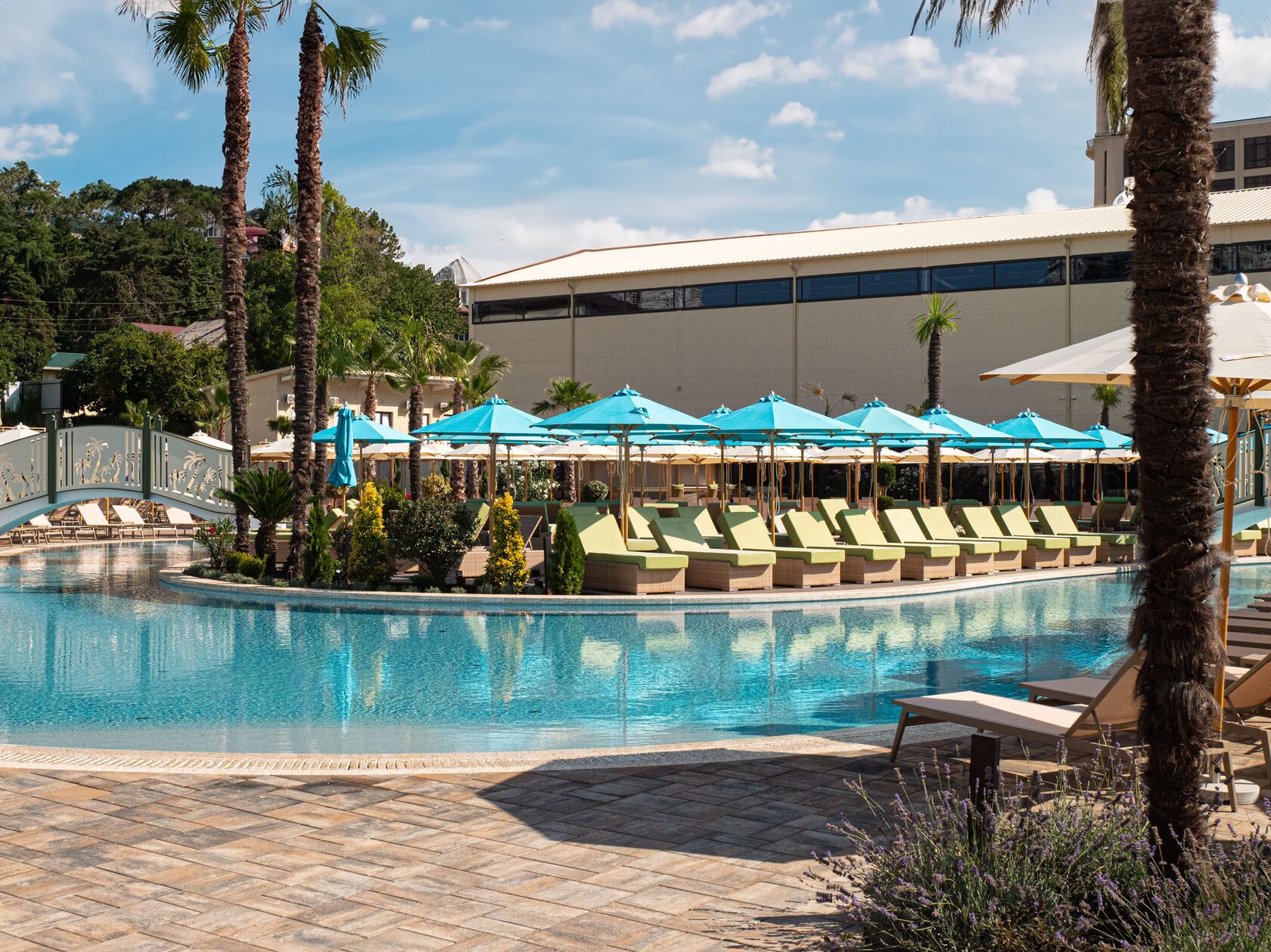 Зона на острове